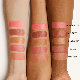 blush swach "Victoria Beckham Beauty" Markasının Yeni Üyesi Cheeky Posh Allıklar